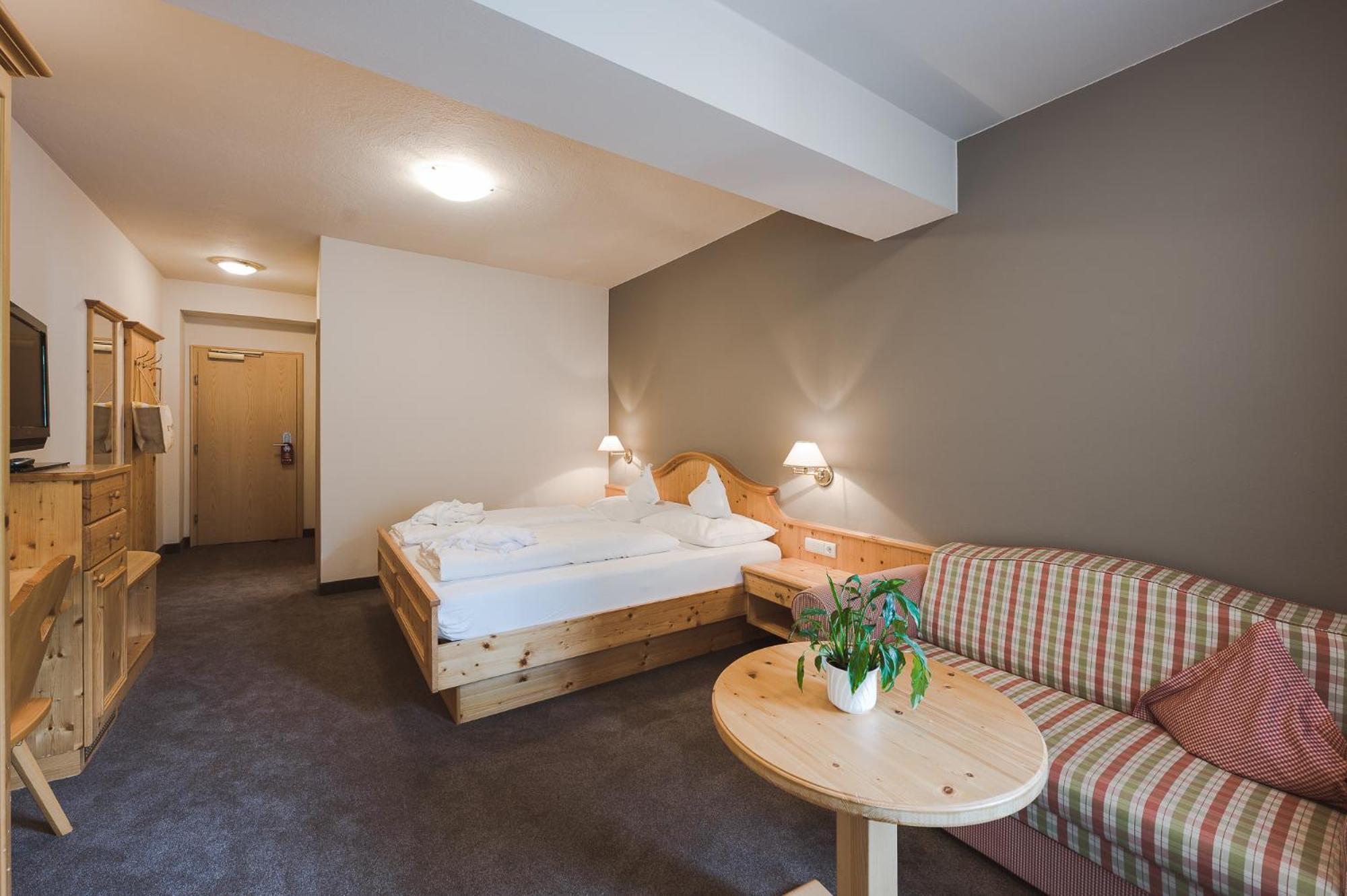 Hotel Tyrol Schenna Zewnętrze zdjęcie